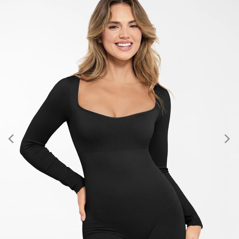 POPPILUSH long sleeve sweetheart romper